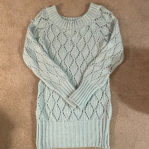 Women’s Mint Sweater with Silver Thread Throughout - Picture 1 of 6